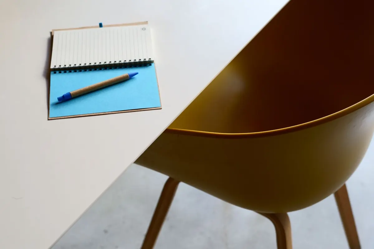 The 10-Minute Evening Journaling Checklist for Busy Weeks